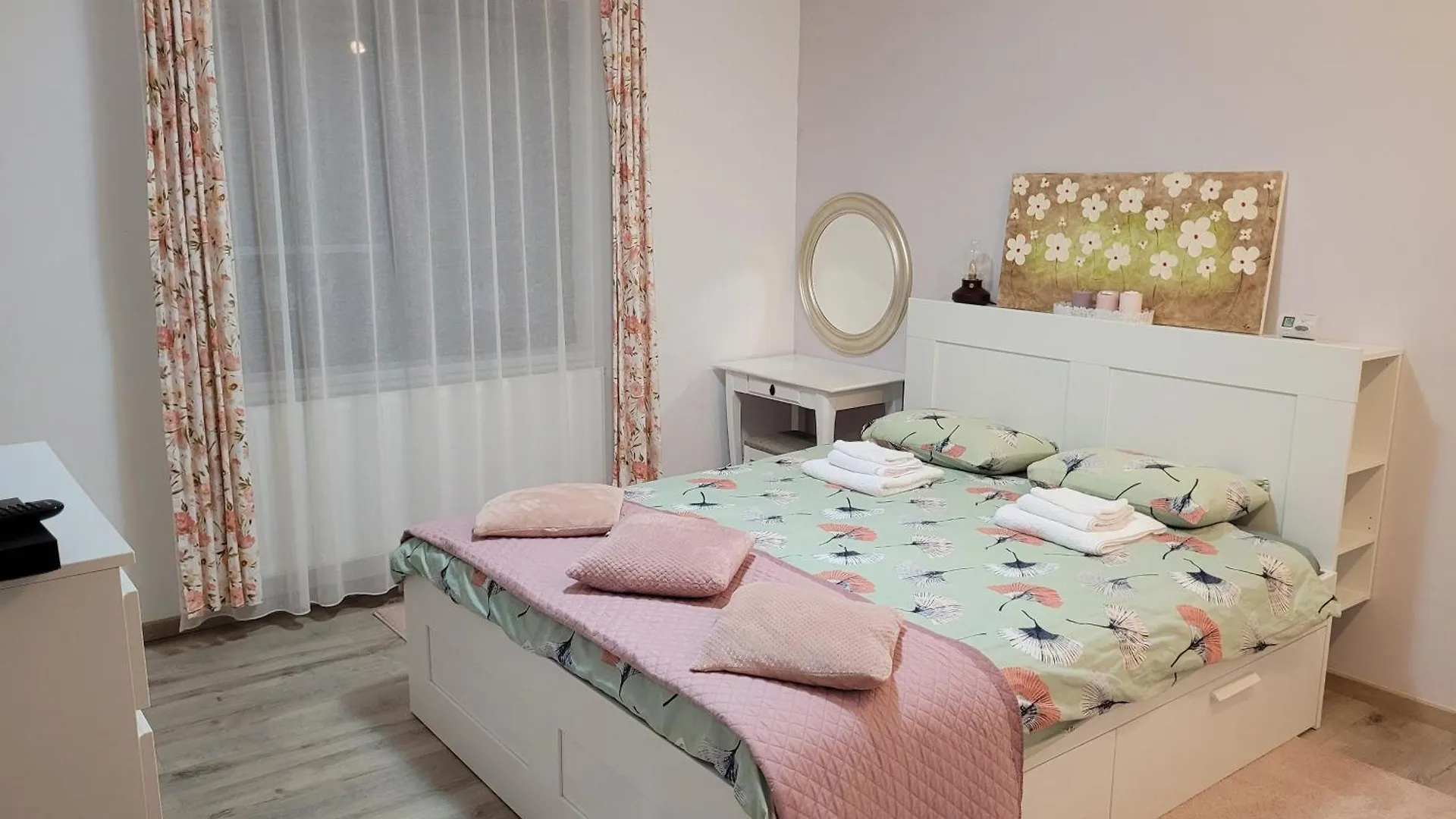 Jardin Maison - Therme- Self Access Balotesti Holiday home
