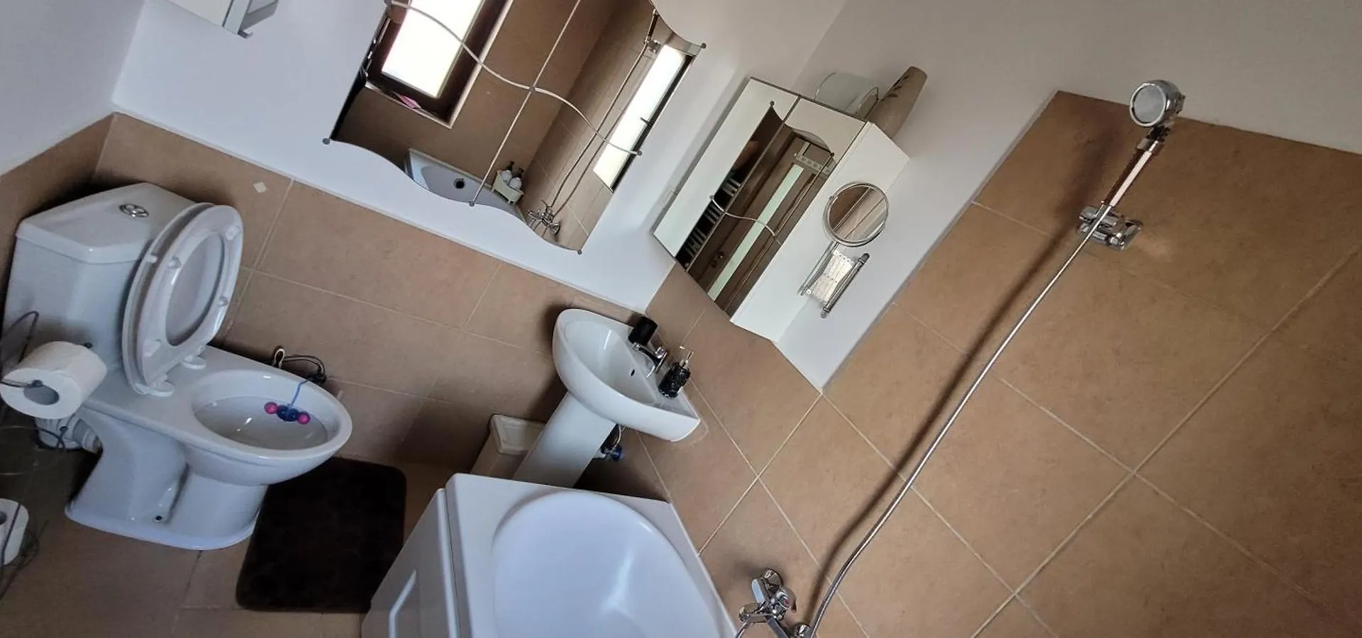 Holiday home Jardin Maison - Therme- Self Access Balotesti Romania