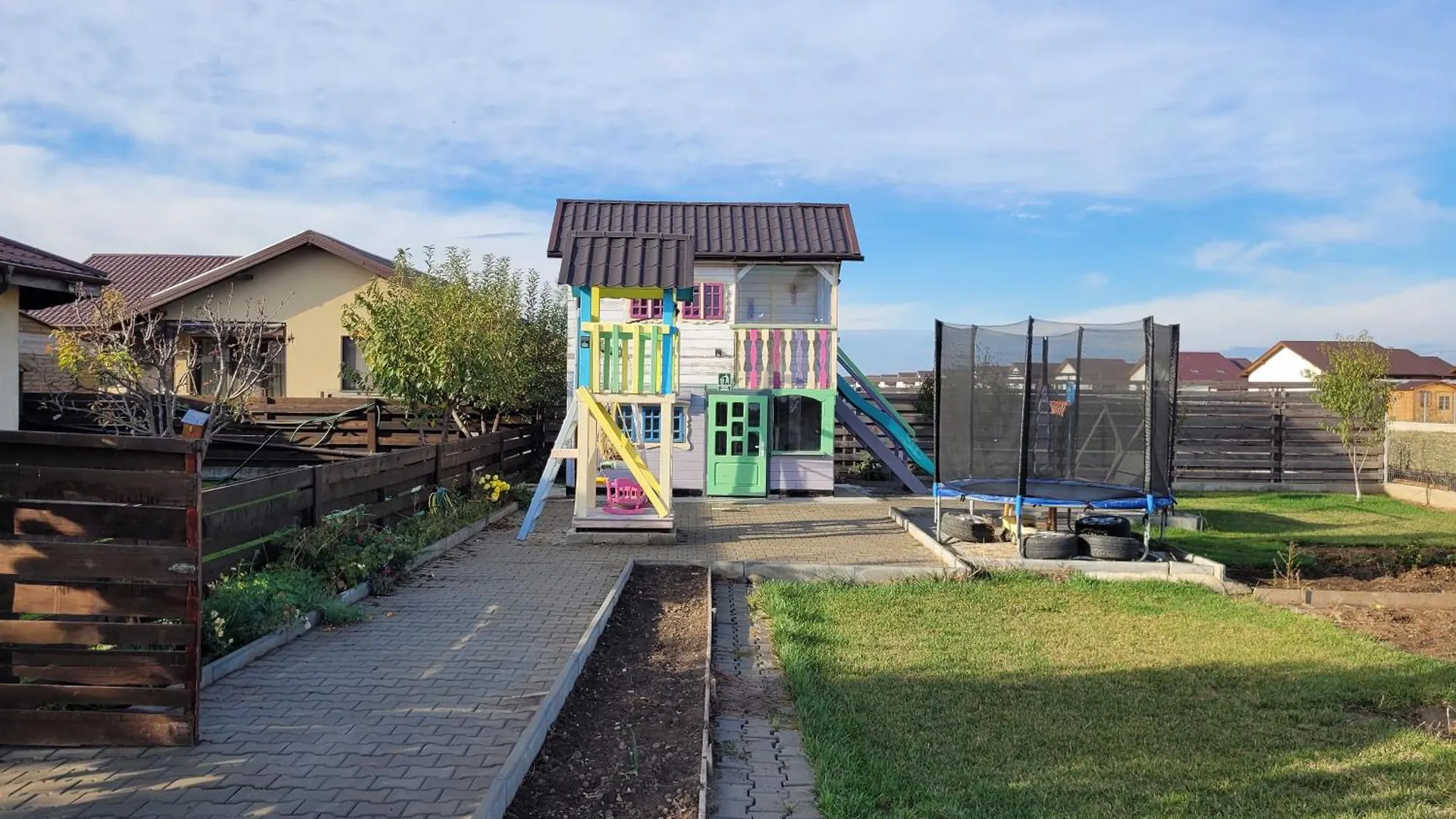 Holiday home Jardin Maison - Therme- Self Access Balotesti